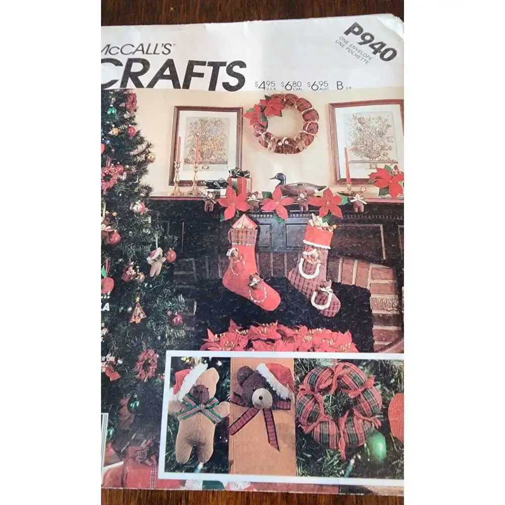 McCall's Crafts Decorate... P940 Christmas Stockings Wreath Basket Garland Uncut